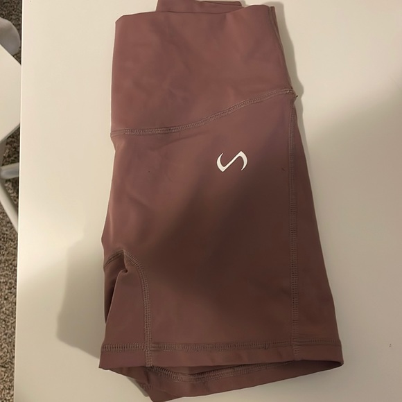 TLF tempo high waisted shorts. - Picture 3 of 5